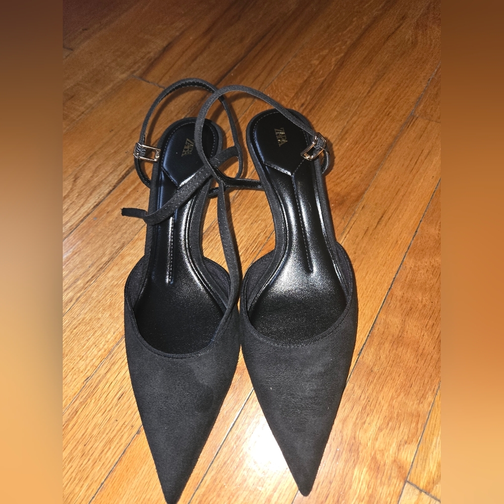 Zara Women Pointy Sandals